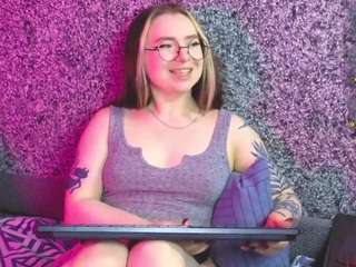 carolinareaperr camsoda