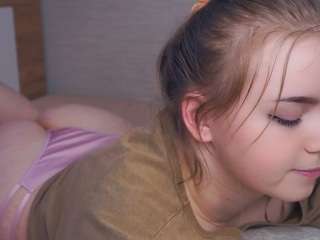 margartohashi's CamSoda show and profile