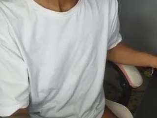 jxxxa's CamSoda show and profile