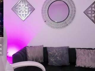 mila-blaze's CamSoda show and profile