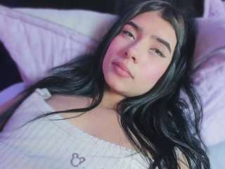 PeytonnPetite