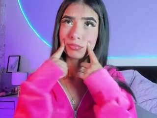 PeytonnPetite