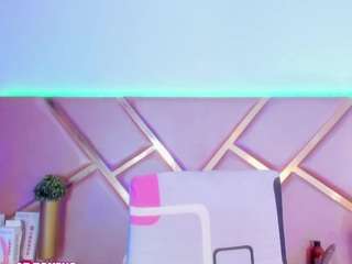 sophiiesinclair Live Webcam on CamSoda