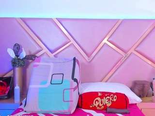 Live cam show with SophieSinclair