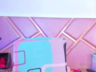Live cam show with SophieSinclair