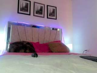  teeeninnocent chat room