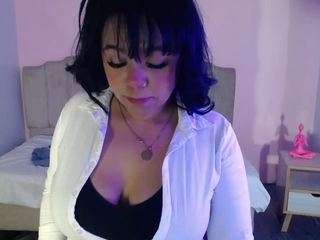 vivi-rosse-ch Live Webcam on CamSoda