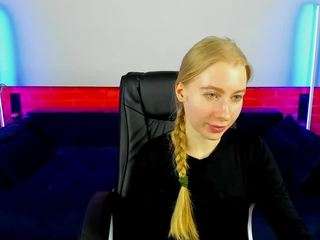 AlinaBlond