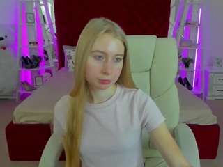 alinablond Live Webcam on CamSoda
