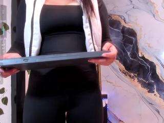 brittanyy20, female webcam model,  years old, on live webcam