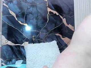 brittanyy20 live webcam show