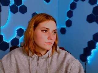 casey-meow webcam model