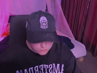 casey-meow Live Webcam on CamSoda