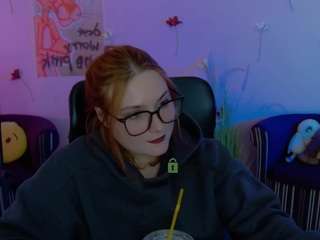 casey-meow's CamSoda show and profile