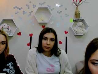  ella-crazy chat room