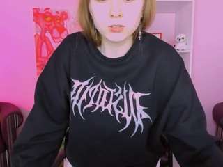  ella-crazy chat room