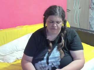 IONYSEXYLIPSPUSSY