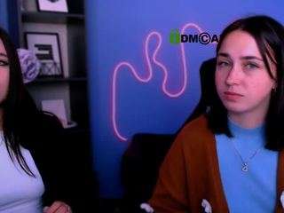 molly-xxx3 from CamSoda is Freechat