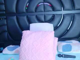 SabrinnaTaylor live on CamSoda