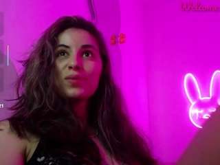 valentina-12's CamSoda show and profile