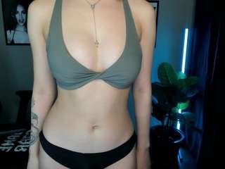 baklajan1918 Live Webcam on CamSoda