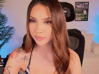 baklajan1918 Live Webcam on CamSoda