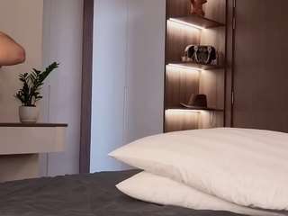 Baklajan1918 live webcam show