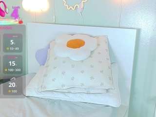 bella-spicy webcam model