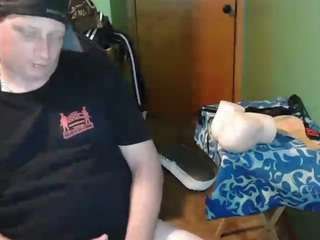 Edwardaims2pleaseU live cam preview