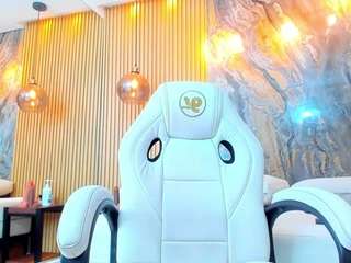 graces-davis Live Webcam on CamSoda