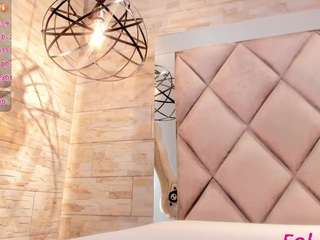 graces-davis's CamSoda show and profile