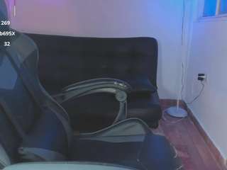  nikkitadragon chat room