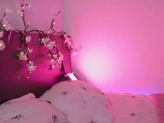 babyjune18 Live Webcam on CamSoda