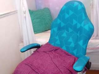  hallie-mils chat room