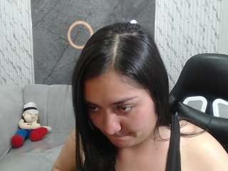 ivony18-b Live Webcam on {site_name}