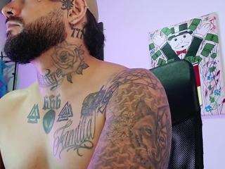 nicolas-torres99 Live Webcam on CamSoda