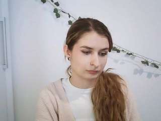 ninablond1's CamSoda show and profile