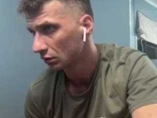  sexystud654 chat room