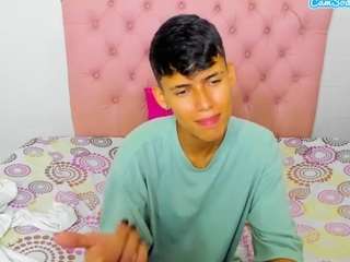 cameron-mills webcam model