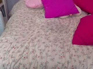 liridill from CamSoda