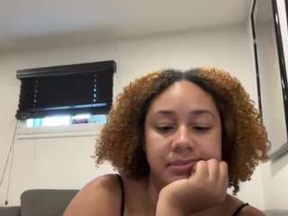 lolaskyyjuicy from CamSoda is Private