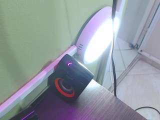 Image 1 of mayfk, female webcam model,  years old, on live webcam