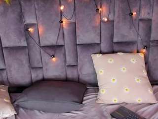 myapril live cam profile