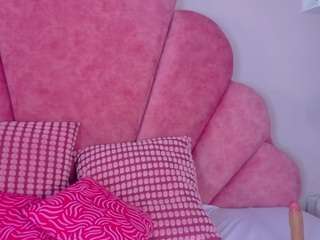 MyApril live webcam show