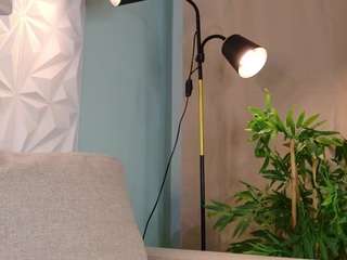 playful-pixiee webcam