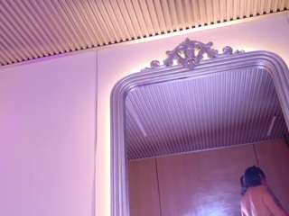 danna-dusky, female webcam model,  years old, on live webcam