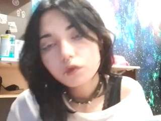 lilarobidoux Live Webcam on CamSoda