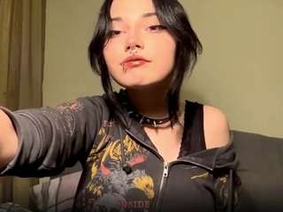 lilarobidoux Live Webcam on CamSoda