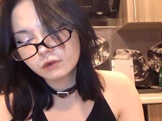 lilarobidoux's CamSoda show and profile