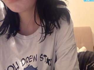 lilarobidoux's CamSoda show and profile